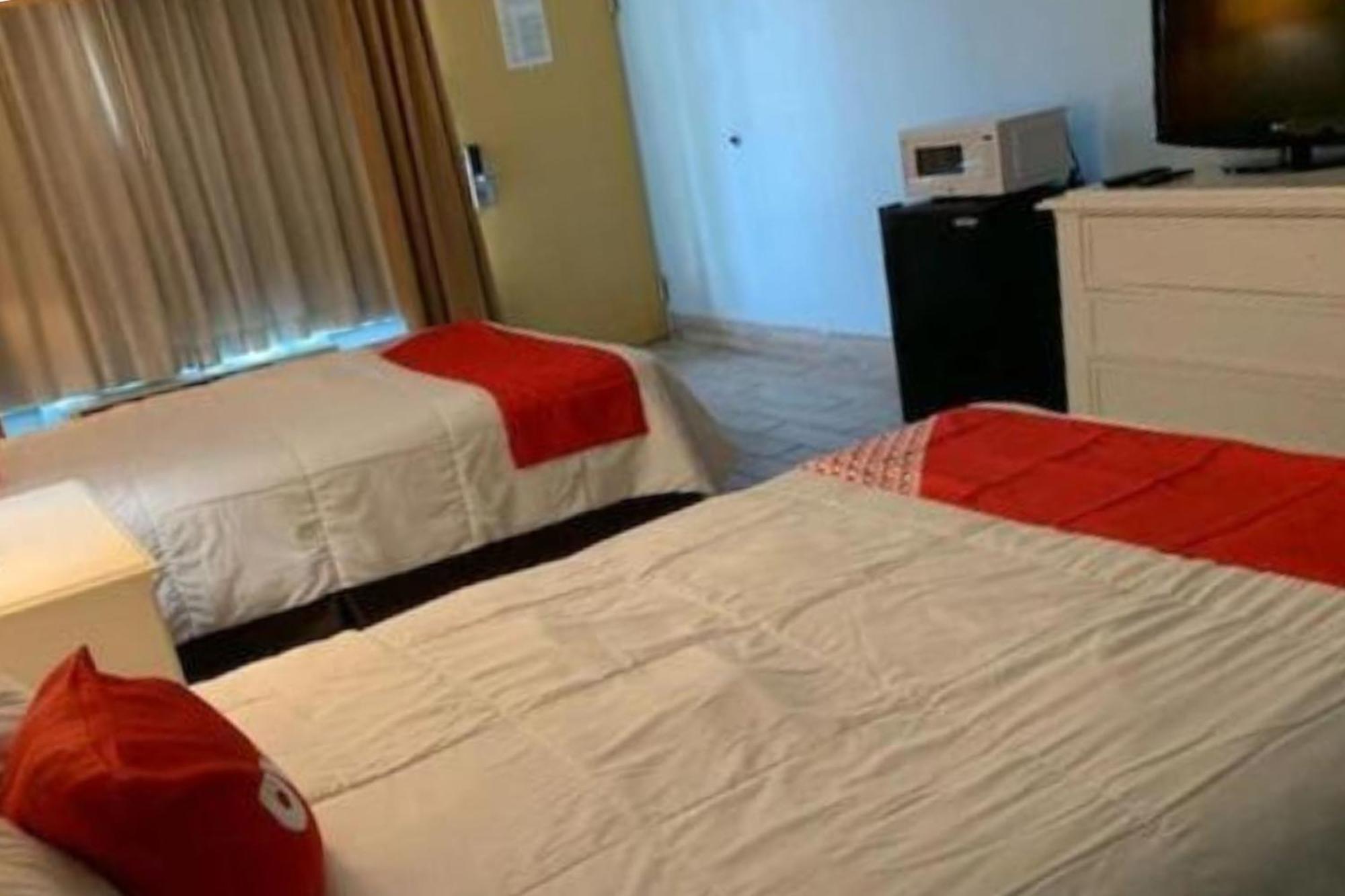 Hotel Oyo By Crystal Lake