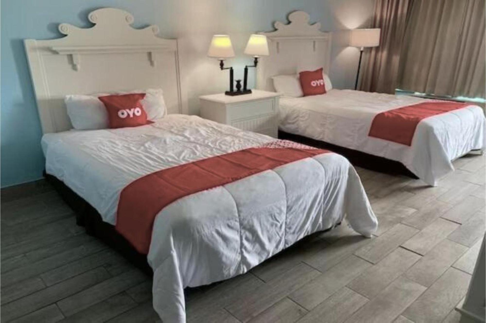 Hotel Oyo By Crystal 2*